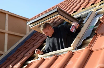 Pose de fenêtres de toit Velux à Poisat